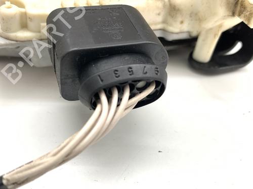 Front left lock VW PASSAT B7 (362) 2.0 TDI | BP39354543C98 - Image 4