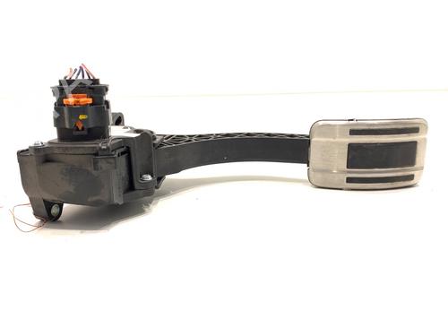 Used Pedal Pedal PEUGEOT 508 II (FB_, FH_, F3_) 2.0 BlueHDI 180 (FHEHZR, FHEHZN) (177 hp) 39338507 39338507