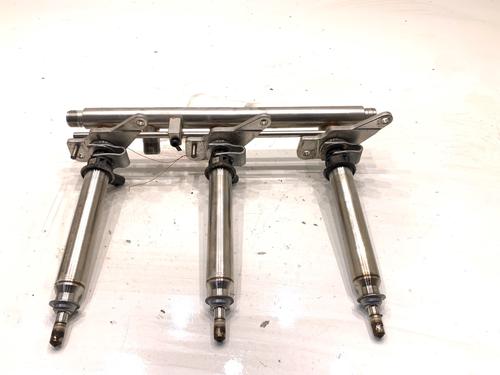 Used Injection rail Injection rail 39347744 39347744