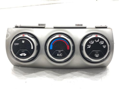 Used Climate control Climate control 39277601 39277601