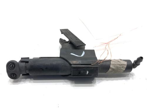 headlight-washer-ford-s-max-wa6-2006-2007-2008-2009-2010-2011-2012-2013-2014-39303416 main image