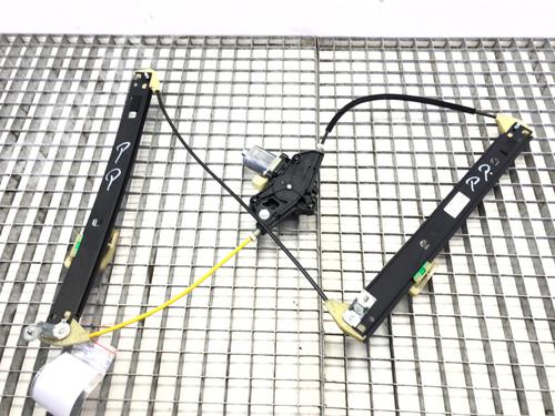 rudehejsemekanisme-hjre-foran-audi-a4-allroad-b9-8wh-8wj-2016-39281238 main image