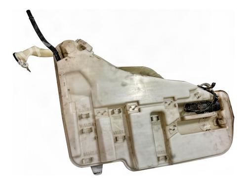 Used Windscreen washer tank Windscreen washer tank BMW 6 Gran Coupe (F06) 640 d xDrive (313 hp) 40250537 40250537