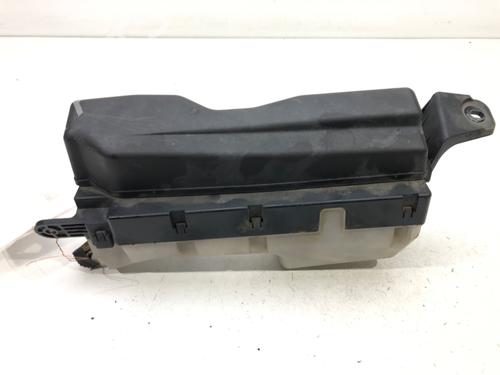 Used Fuse box Fuse box 39270381 39270381