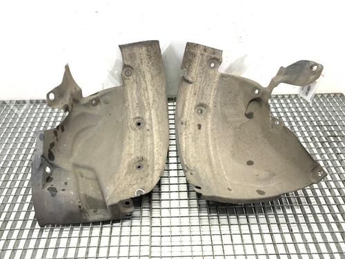wheel-arch-renault-megane-iii-hatchback-bz01_-b3_-2008-39326517 main image