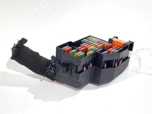Fuse box PORSCHE PANAMERA (970) 4.8 4S | BP39320913E1 - Image 2