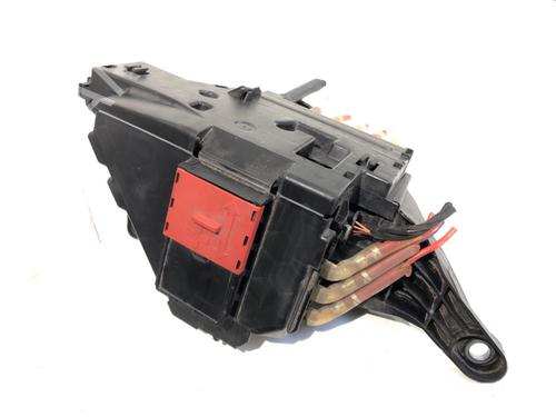Used Fuse box Fuse box MERCEDES-BENZ GLC (X253) 220 d 4-matic (253.915) (194 hp) 39301622 39301622