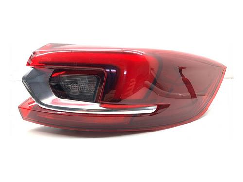 right-taillight-opel-insignia-b-sports-tourer-z18-2017-39352295 main image