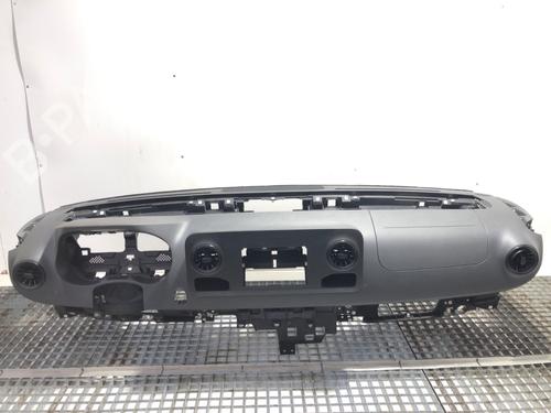 dashboard-mercedes-benz-sprinter-35-t-tourer-bus-b907-2018-39321398 main image