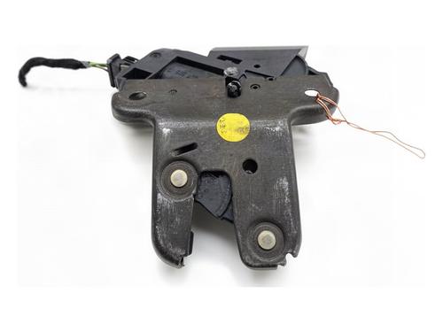 tailgate-lock-audi-a8-d3-4e2-4e8-2002-2003-2004-2005-2006-2007-2008-2009-2010-39362206 main image