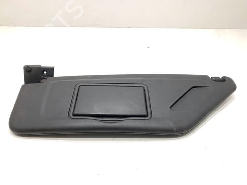 Used Left sun visor Left sun visor 39330105 39330105
