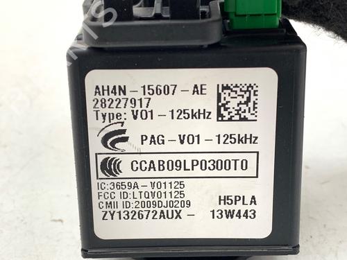 Switch VOLVO V40 Hatchback (525) D2 | BP39363074I30 - Image 4