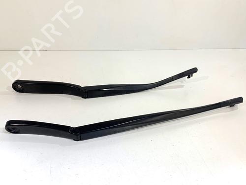 front-windshield-wiper-arm-bmw-5-touring-f11-2009-2010-2011-2012-2013-2014-2015-2016-2017-39336614 main image