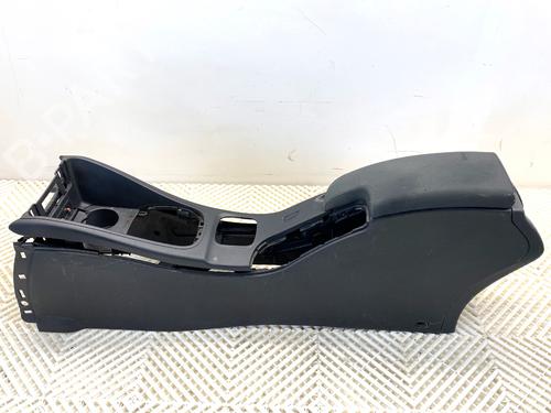 middle-console-renault-megane-iii-hatchback-bz01_-b3_-2008-39327644 main image