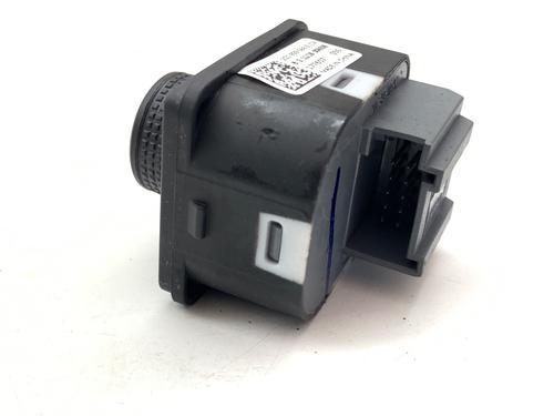 Mirror switch VW POLO VI (AW1, BZ1, AE1) 1.0 TSI | BP39356237I25 - Image 2