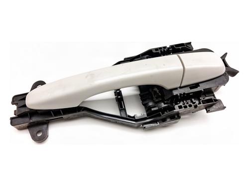 Used Rear right exterior door handle Rear right exterior door handle VOLVO V40 Hatchback (525) D2 (114 hp) 40619612 40619612
