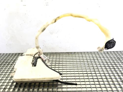windscreen-washer-tank-bmw-5-touring-f11-2009-2010-2011-2012-2013-2014-2015-2016-2017-39276307 main image