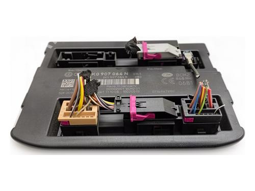 electronic-module-audi-a4-b8-avant-8k5-2007-2008-2009-2010-2011-2012-2013-2014-2015-2016-2017-39376403 main image