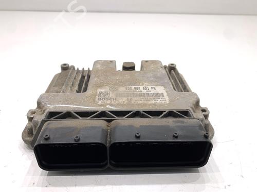 engine-control-unit-ecu-vw-golf-v-1k1-2003-2004-2005-2006-2007-2008-2009-2010-39331138 main image