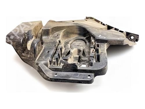 Used Rear bumper bracket Rear bumper bracket VOLVO V40 Hatchback (525) D3 (150 hp) 40033196 40033196