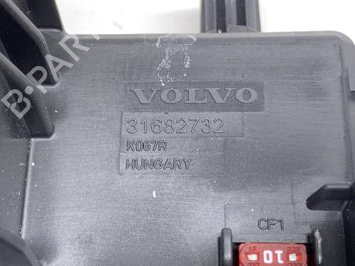 Fuse box VOLVO XC60 II (246) T5 AWD | BP39293238E1 - Image 4