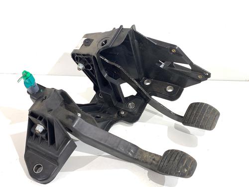 Pedal RENAULT MASTER III Van (FV) 2.3 dCi 170 FWD (FV0L) | BP39345836I4 - Image 2