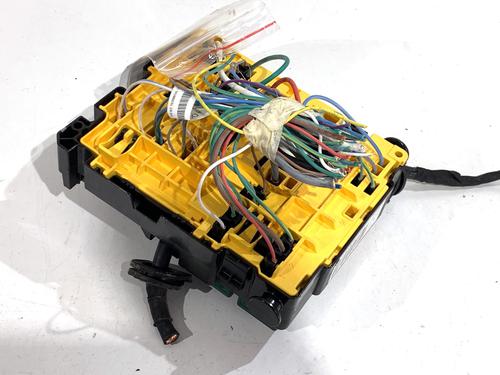 Fuse box CITROËN C4 CACTUS 1.2 THP 110 | BP39316830E1 - Image 3
