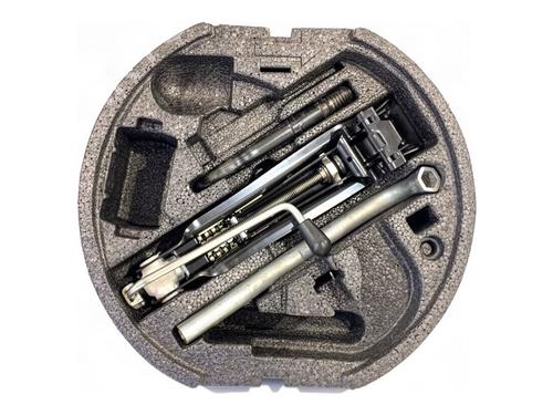 jack-kit-skoda-octavia-ii-1z3-2004-2005-2006-2007-2008-2009-2010-2011-2012-2013-39374890 main image