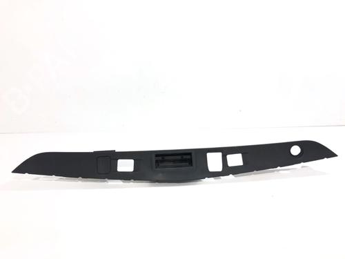 Used Tailgate handle Tailgate handle MERCEDES-BENZ E-CLASS (W212) E 300 Hybrid / BlueTEC Hybrid (212.098) (204 hp) 39300173 39300173