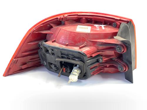 Right taillight VW PASSAT B7 Variant (365) 2.0 TDI | BP39331681C35 - Image 2