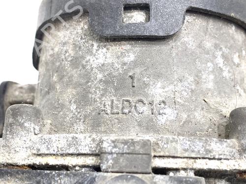 Left front fog light KIA CEE'D (JD) 1.6 GDI | BP39303843C30 - Image 3