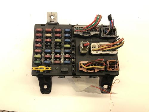 Used Fuse box Fuse box 39287132 39287132