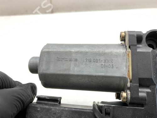 Left front window motor VW PASSAT B5.5 (3B3) 2.0 | BP39762859E21 - Image 4