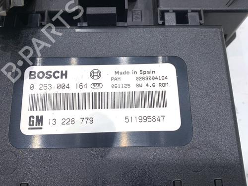 Fuse box OPEL ASTRA H GTC (A04) 1.9 CDTI (L08) | BP39328023E1 - Image 4