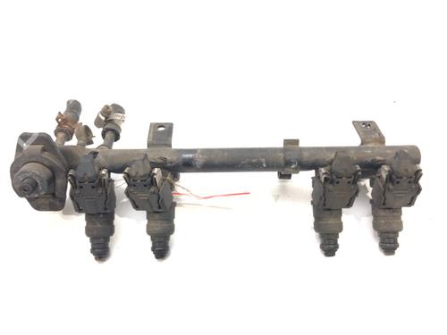 Used Injection rail Injection rail 39270615 39270615