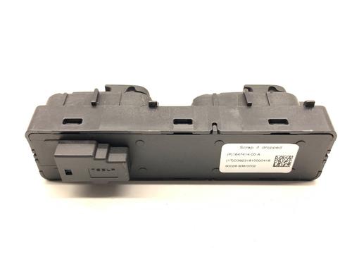 Switch TESLA MODEL Y (5YJY) EV | BP39336308I30 - Image 3