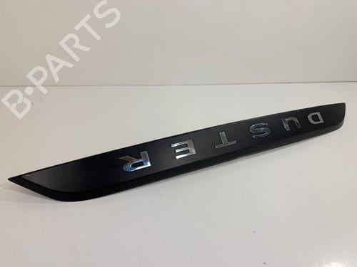 Tailgate trim DACIA DUSTER (HM_) 1.0 TCe 100 (HMMT) | BP40033547C151 - Image 3