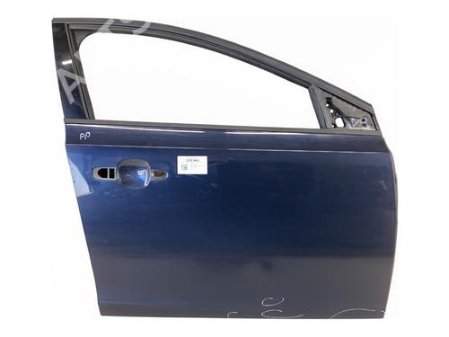 right-front-door-volvo-v40-hatchback-525-2012-2013-2014-2015-2016-2017-2018-2019-39362913 main image