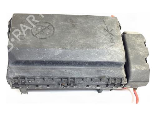 Used Fuse box Fuse box 39365989 39365989