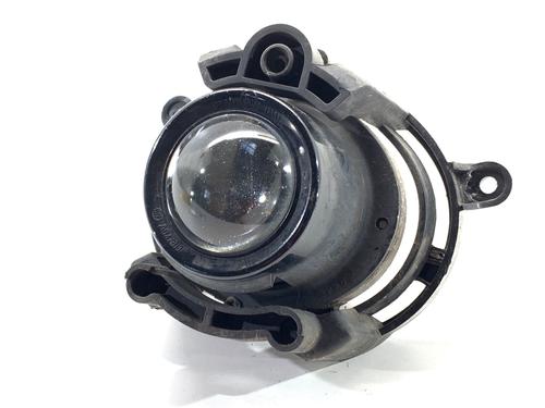 Used Right front fog light Right front fog light 39303261 39303261