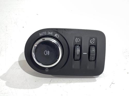 forlygtekontakt-opel-corsa-f-p2jo-2019-39316770 main image