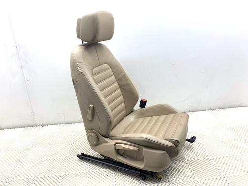 Right front seat VW PASSAT B7 (362) 2.0 TDI | BP39324970C16 - Image 4