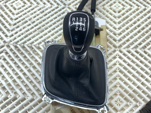 Gear lever KIA CEE'D (JD) 1.6 CRDi 128 | BP39360630M90 - Image 2