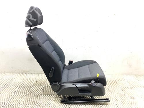 Right front seat VW GOLF VI (5K1) 1.2 TSI | BP39299191C16 - Image 6