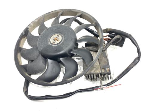 radiator-fan-audi-a4-b6-avant-8e5-2000-2001-2002-2003-2004-2005-39302402 main image