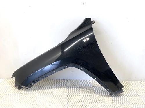 Guarda-lamas esquerdo Guarda-lamas esquerdo JEEP GRAND CHEROKEE IV (WK, WK2) 3.0 CRD V6 4x4 (241 hp) 39337377 39337377