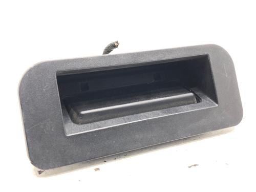 Used Tailgate handle Tailgate handle MERCEDES-BENZ GLK-CLASS (X204) 220 CDI 4-matic (204.984, 204.997) (170 hp) 39298156 39298156