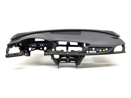 Used Dashboard Dashboard 39482310 39482310