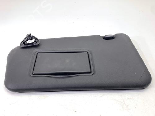 Used Left sun visor Left sun visor 39321567 39321567
