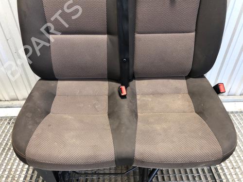 Right front seat PEUGEOT BOXER Bus 2.0 BlueHDi 130 | BP39359201C16 - Image 2